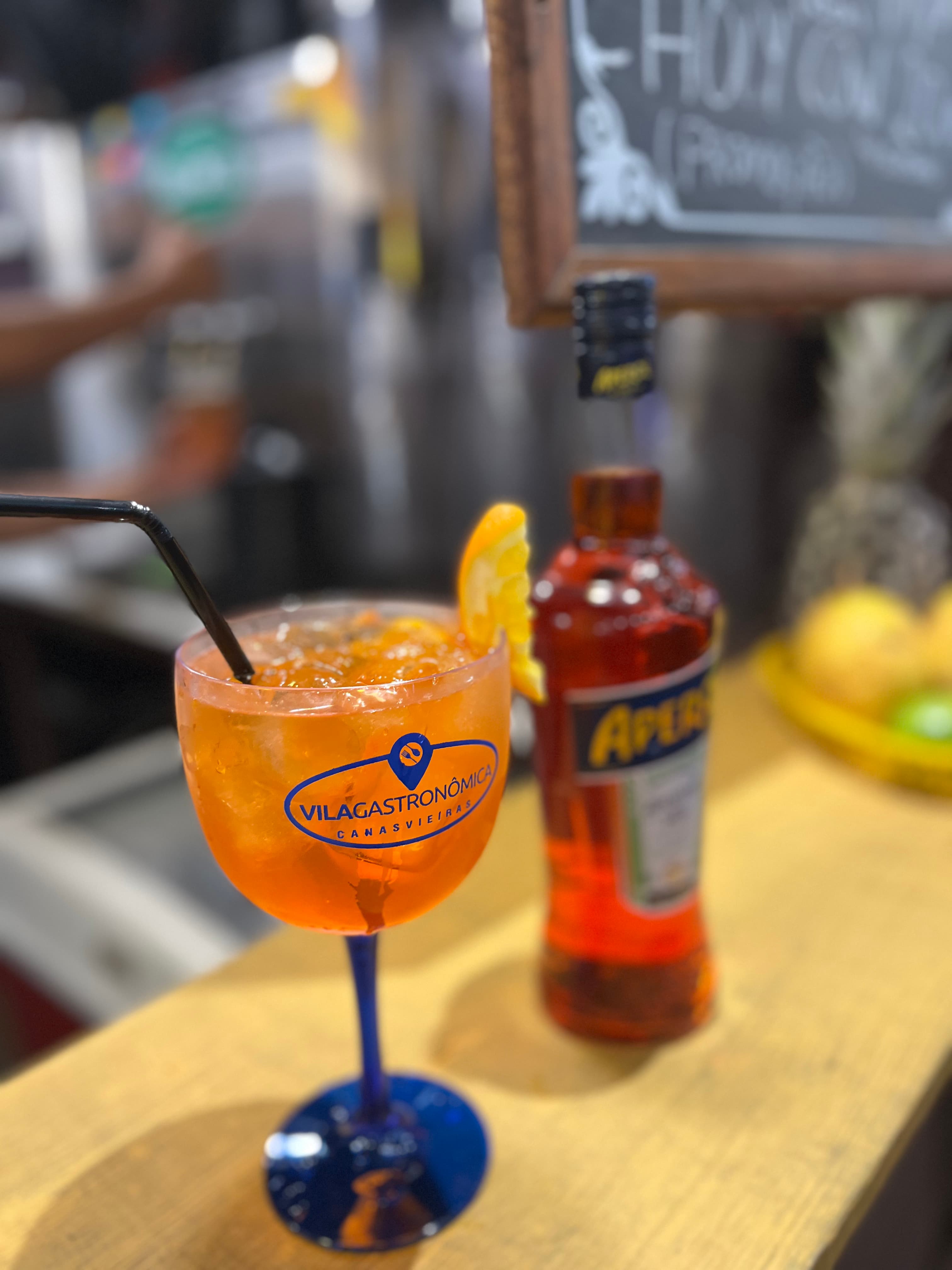 Drink especial com logo da Vila Gastronômica